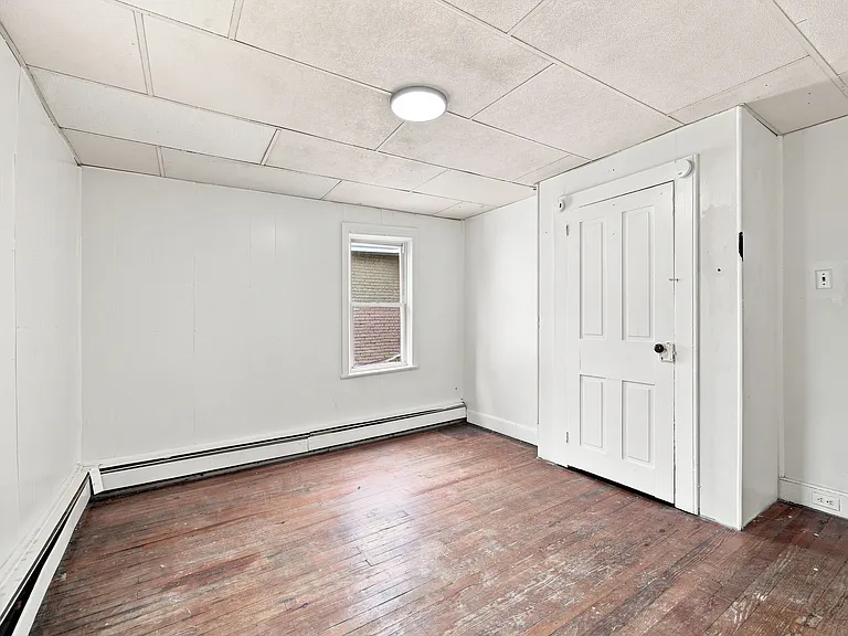 113 King St #2 — Photo 8