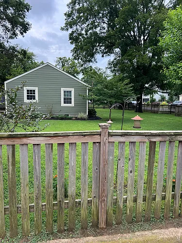 801 Village Ct Photo 1
