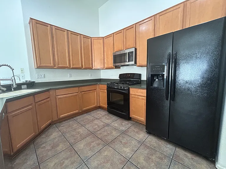 3861 E Redfield Ct — Photo 13