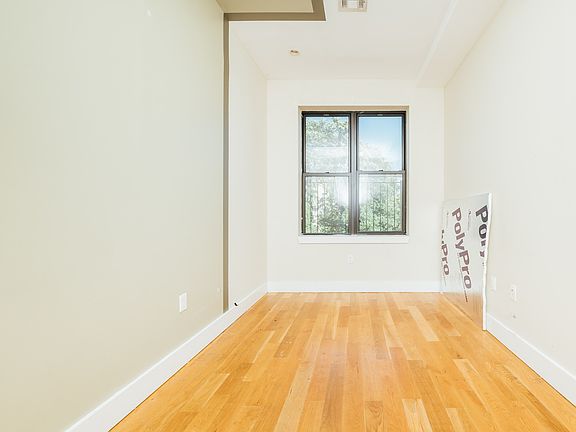 3rd image of 250 Melrose St #3P
