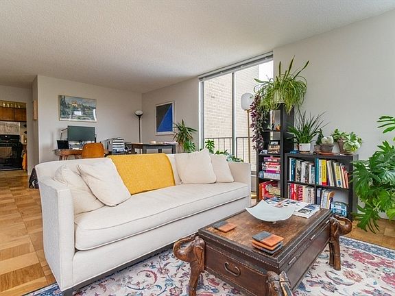 3rd image of 77 Pond Ave APT 612