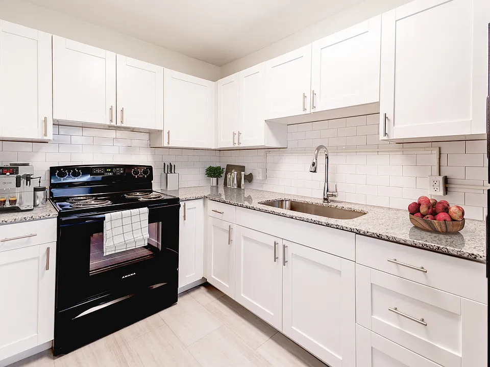 Monon Court, Managed by Buckingham Monon Living