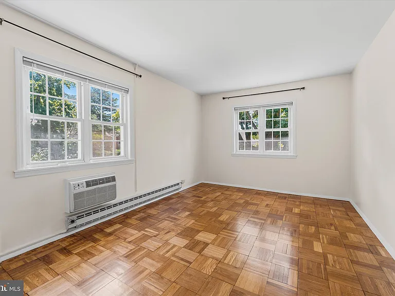 3226 Gunston Rd — Photo 23
