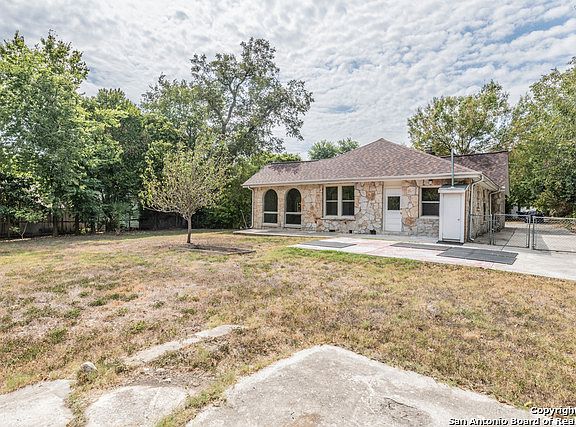 4th image of 114 Oliphant Ct