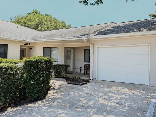 205 La Pasada Cir E