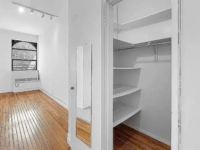 154 W 70th St #5K — Photo 4
