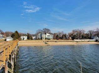 16 Plum Beach Point, Sands Point, NY 11050