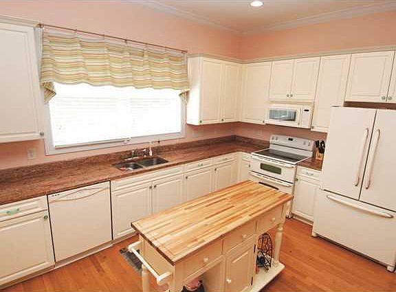 4th image of 3007 Seabrook Village Dr