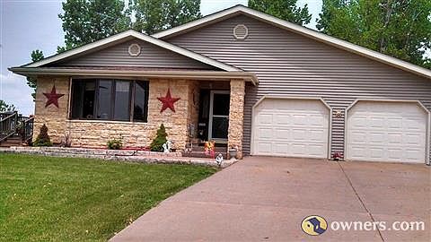 4  bedroom, 4 bath,4 season room,finished basement & much moree