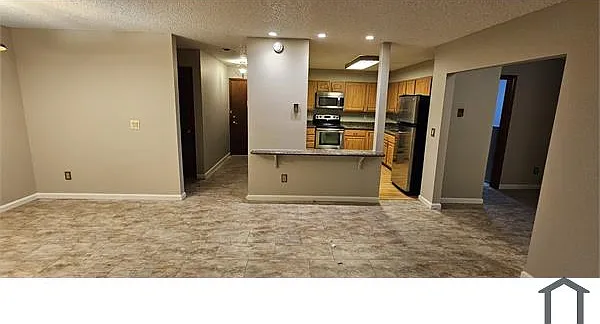 2 bed, 1300 sqft, $1,895 — Photo 1