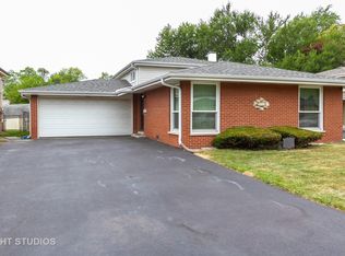 15304 Blackstone Ave, Dolton, IL