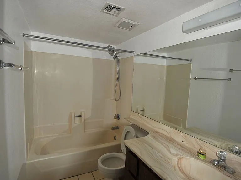 700 W University Dr #119 — Photo 8