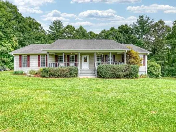 490 Copperhead Rd, Blairsville, GA 30512