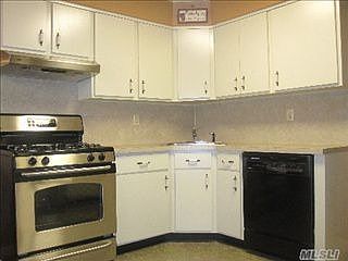 3rd image of 280 Franklin Ave APT 3