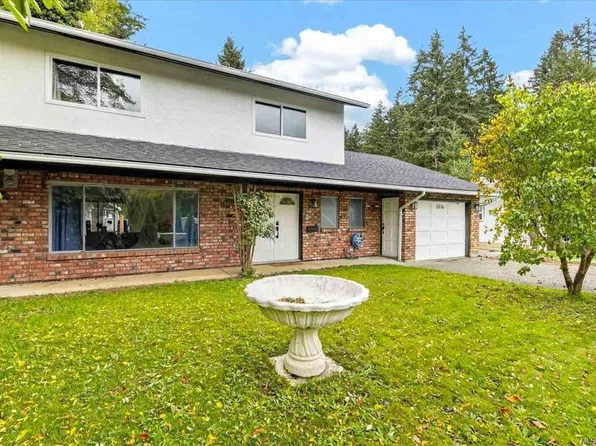 5536 Falls St, Alberni Clayoquot, BC V9Y 7K6