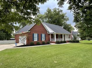 112 Medley Dr, Leesburg, GA 31763