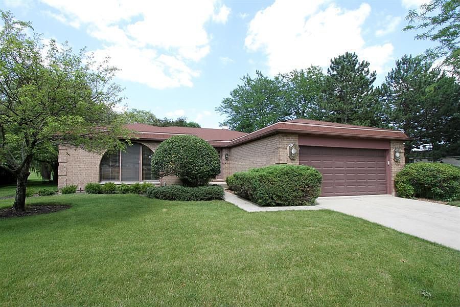 1st image of 247 Arrowwood Dr