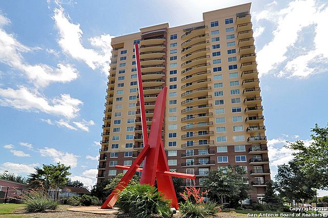 1st image of 215 N Center #1507