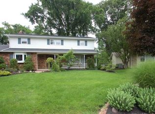 1328 Brookridge Dr, Columbus, OH 43235