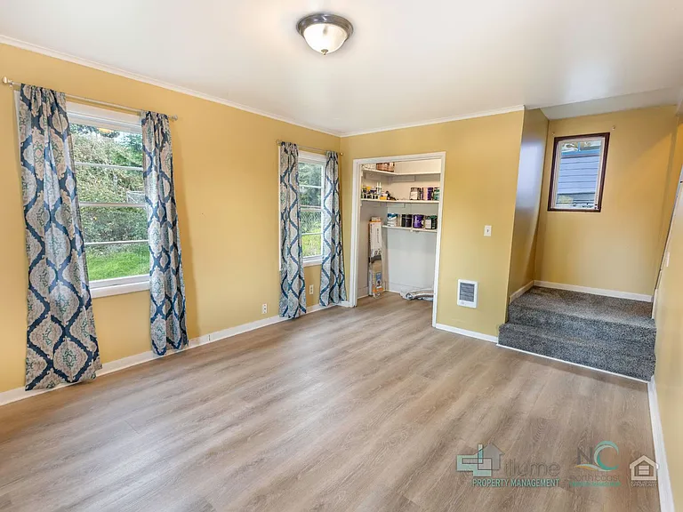 301 Alameda Ave — Photo 29