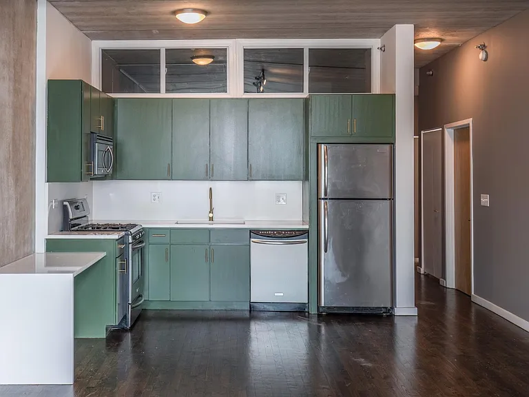 630 N Franklin St #507 — Photo 2
