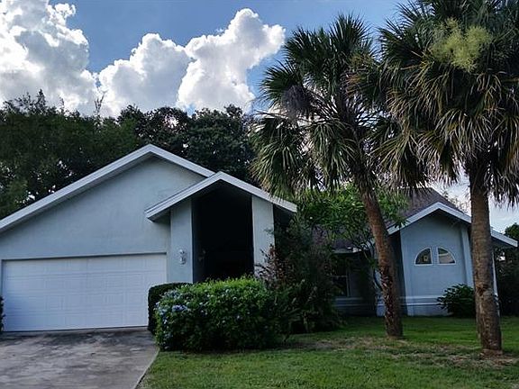 2nd image of 215 Santa Rosa Dr