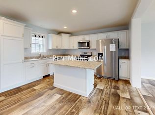 110 Rocky Ridge Dr APT 8, Bangor, ME 04401