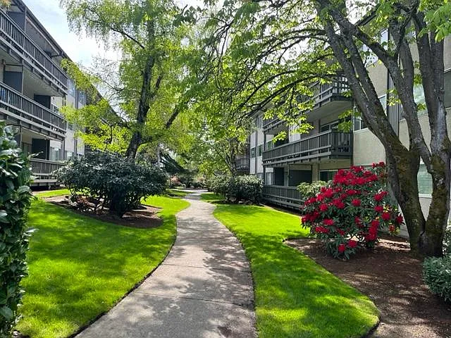 2500 81st Ave SE — Photo 17