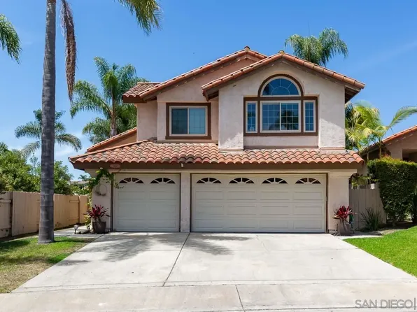1967 Casablanca Ct, Vista, CA 92081