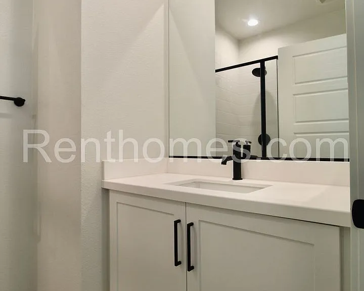 1710 Discovery Falls Dr #101 — Photo 4