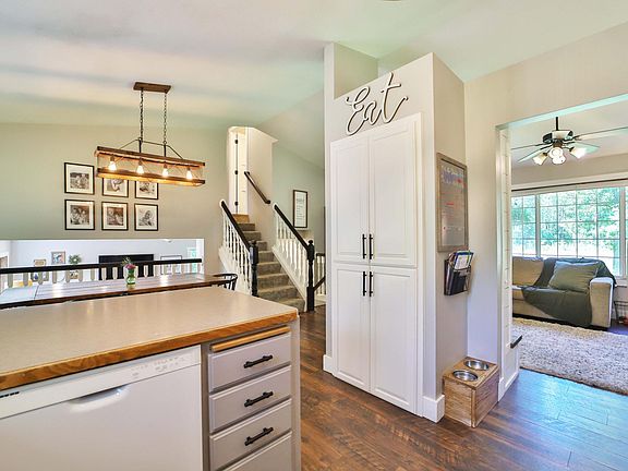 5th image of 3671 Krist Ct