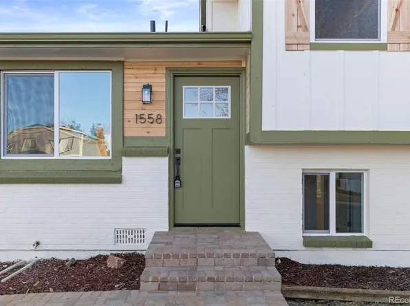 1558 S Laredo Ct, Aurora, CO 80017