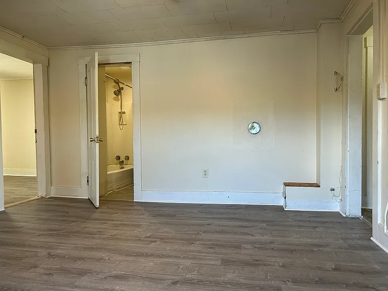 201 Roxbury St #3 — Photo 23