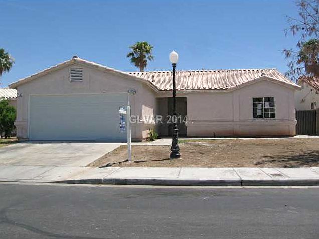 1st image of 717 Carlos Julio Ave