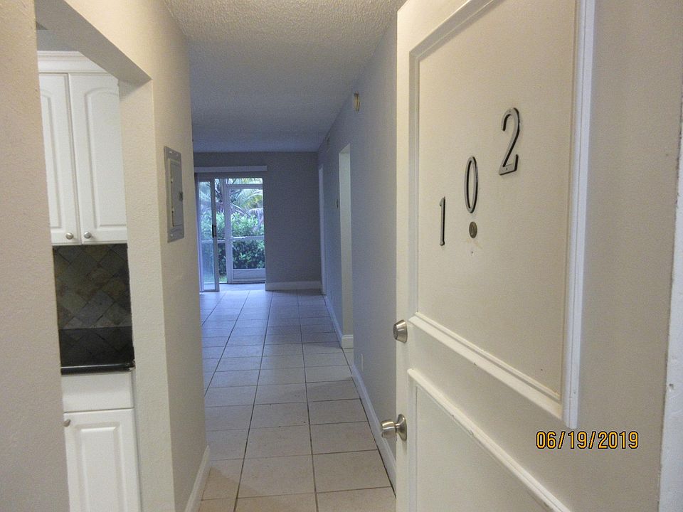 1st image of 2775 Taft St APT 102
