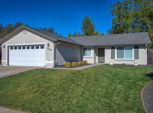 2225 Shenandoah Dr, Anderson, CA 96007