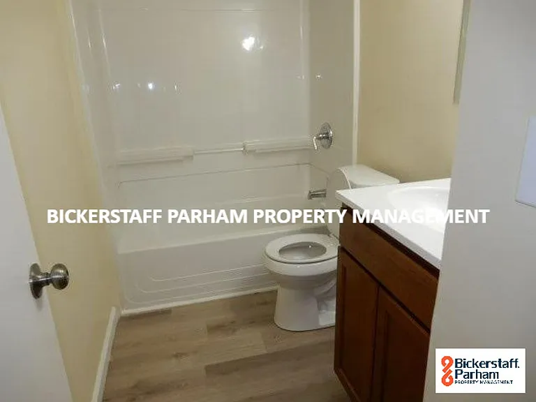 1263 Cedar Ave — Photo 12