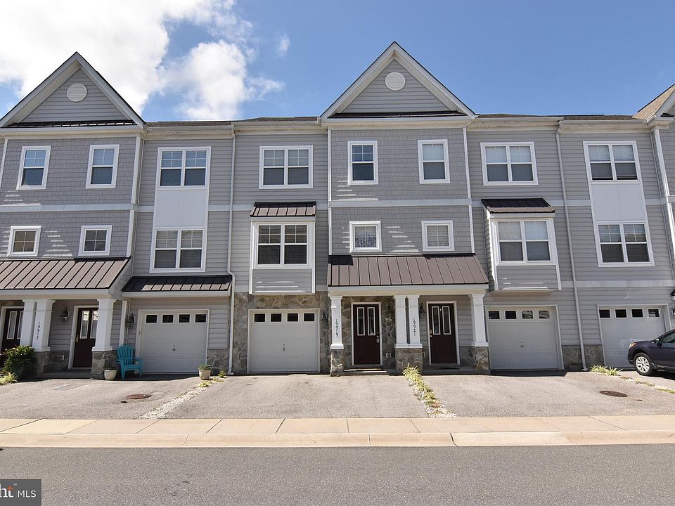1st image of 19919 Ames Dr #103