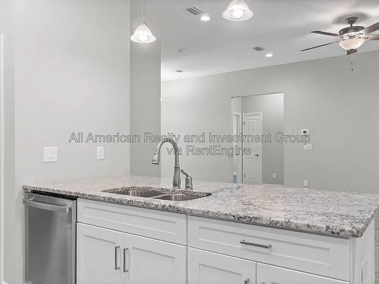 103 Short St — Photo 12