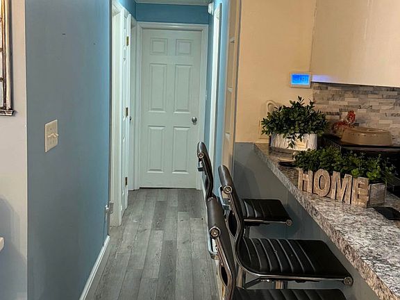 4th image of 436 Colegrove Dr