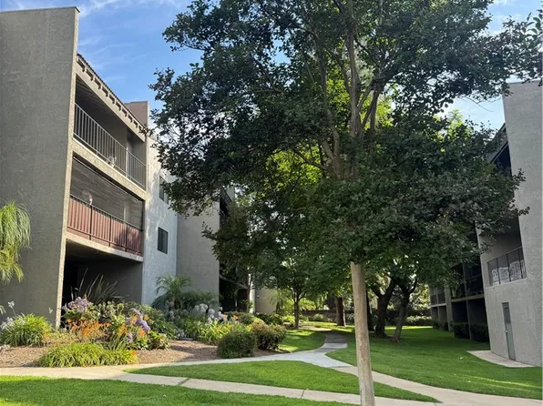 242 E Fern Ave APT 205, Redlands, CA 92373