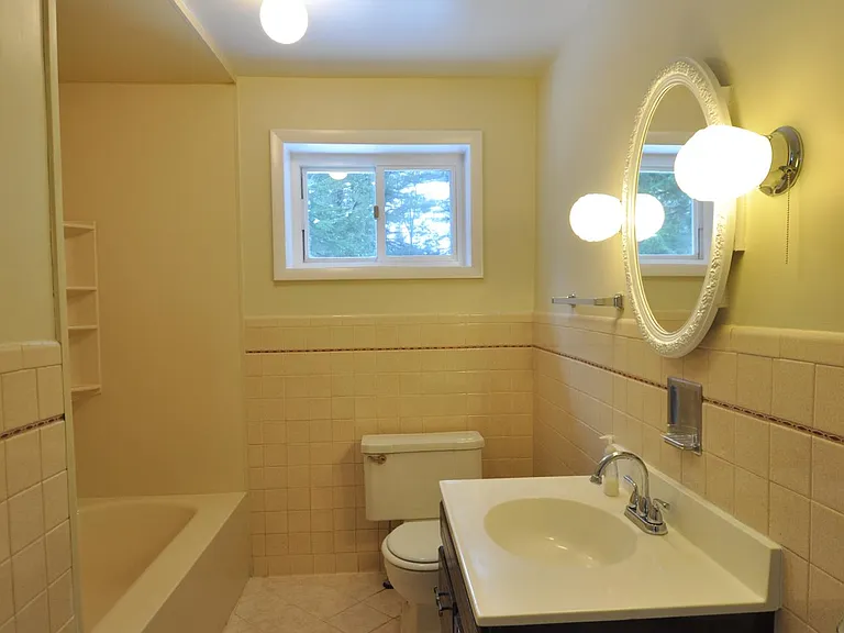 2978 W Lydius St — Photo 16