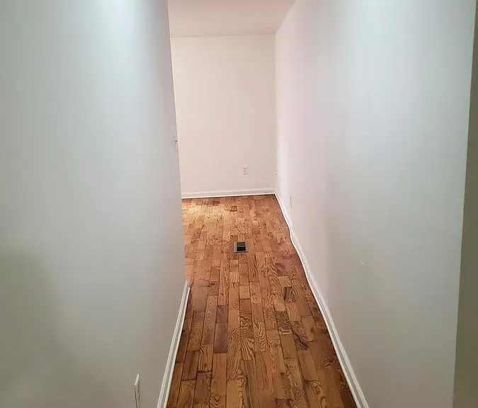 470 Hawkins St #1 — Photo 14