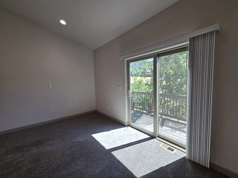 538 Brecken Ct — Photo 9