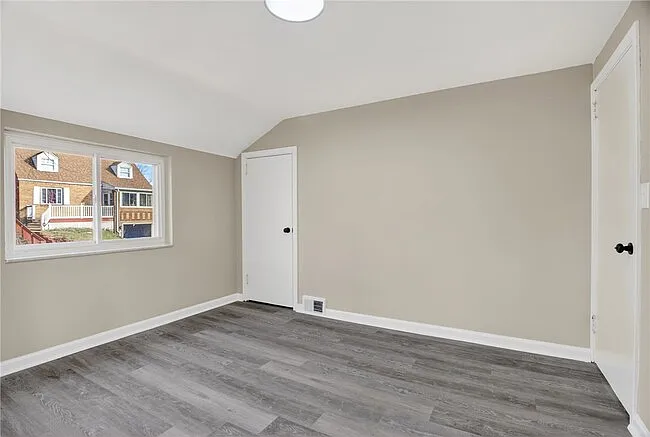 79 Beechmont Ave — Photo 8