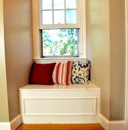 window seat in upstairs hall