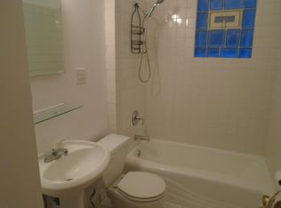2132 W Melrose St #1, Chicago, IL 60618