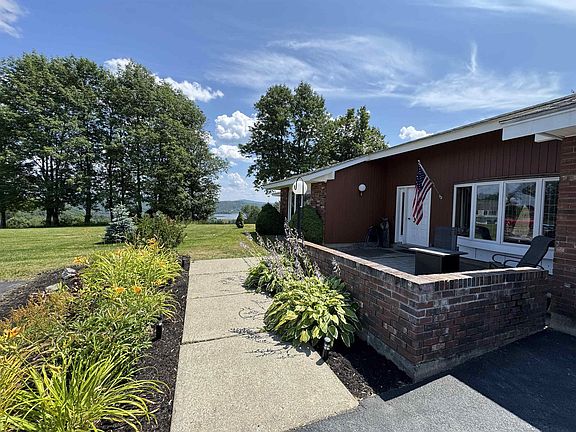 3rd image of 537 Memphremagog Views