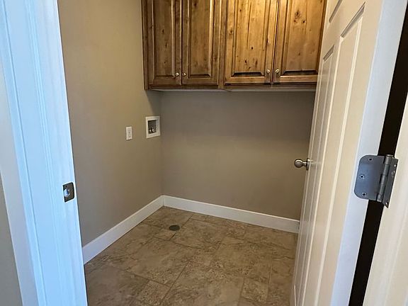 5th image of 1003 N Independence Ave