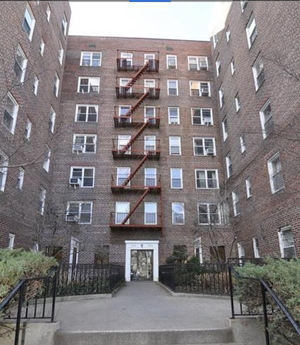 1st image of 3925 51st St APT 2F